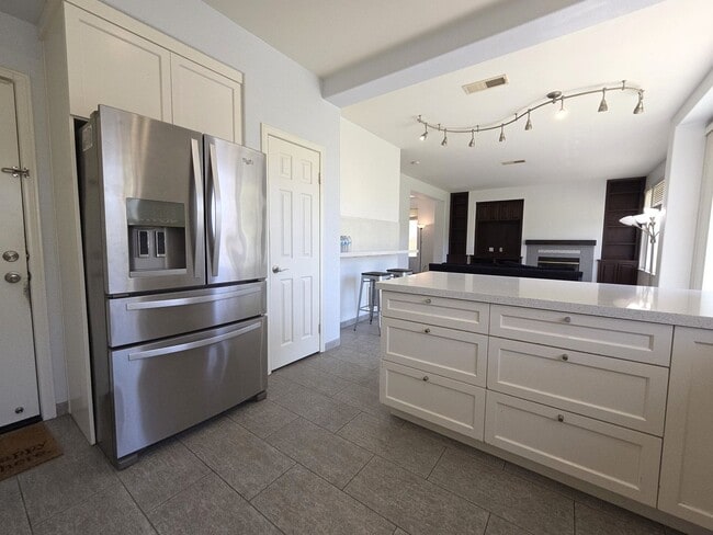 Building Photo - Gorgeous Upgraded Sabre Springs Home