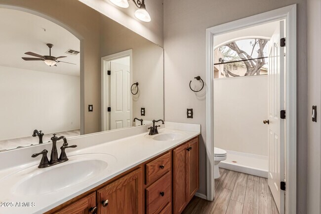 Building Photo - 10438 E Star of the Desert Dr