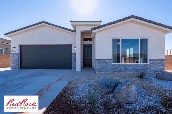 Building Photo - Single Family Home in Hurricane with an attached Casita!