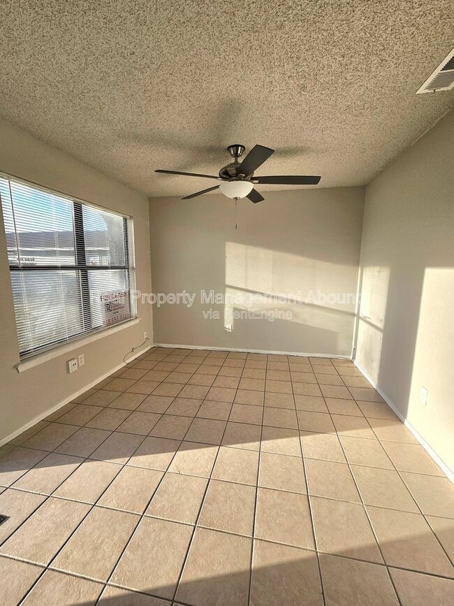 Building Photo - 101 E Broadway St