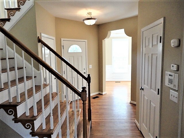 Building Photo - 905 Alba Rose Ln