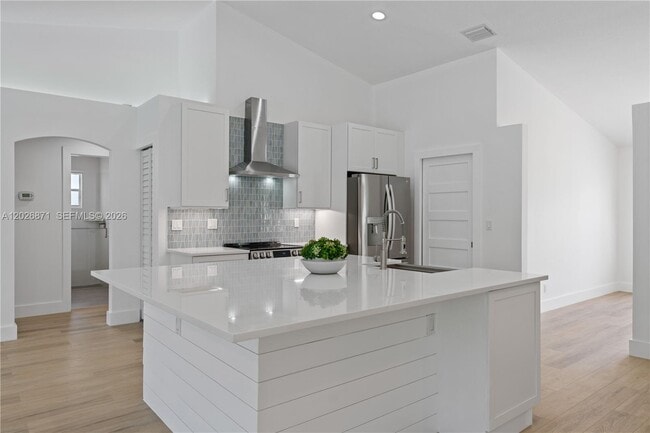 Building Photo - 5923 Loxahatchee Pines Dr