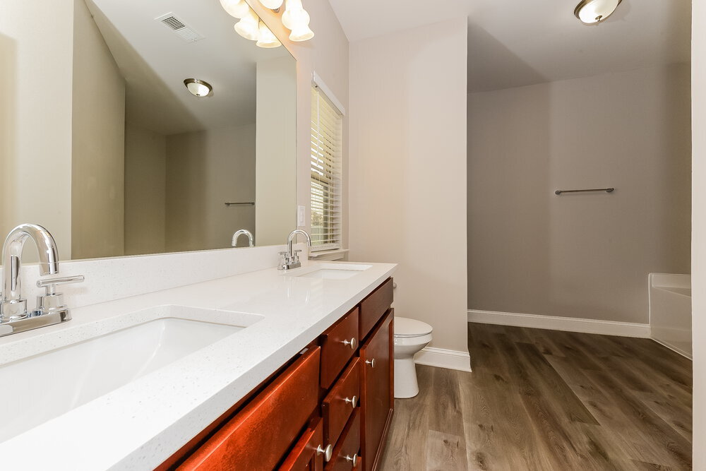 Building Photo - 4974 Summersun Dr