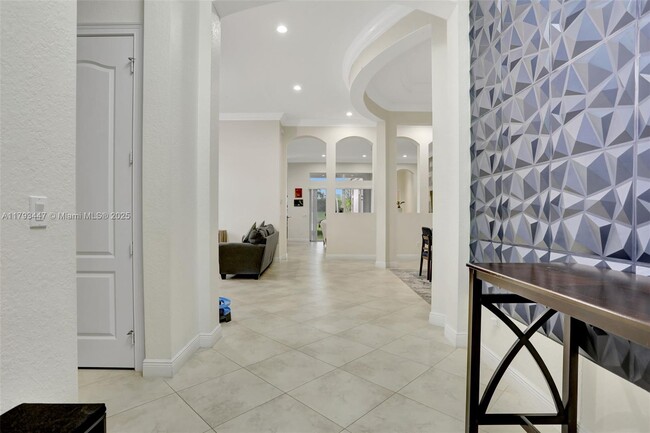 Building Photo - 8840 S Miralago Way