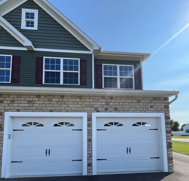 Building Photo - 1106 Southwood Dr