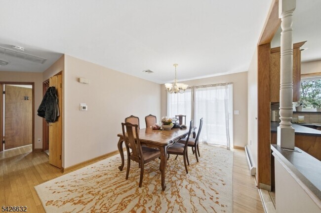 Building Photo - 131 Califon Rd