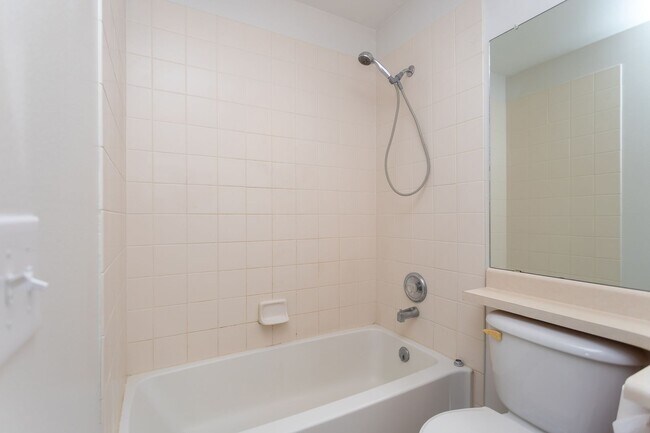 Building Photo - Spacious 4-Bedroom Home with Walk-Out Basement!