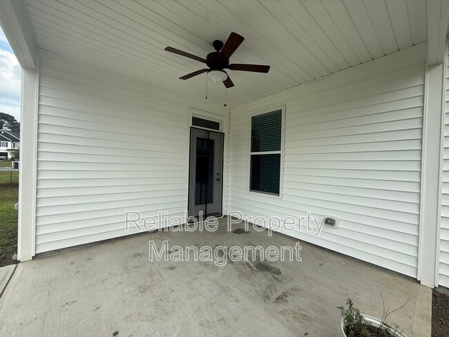 Building Photo - 658 Cupota Dr