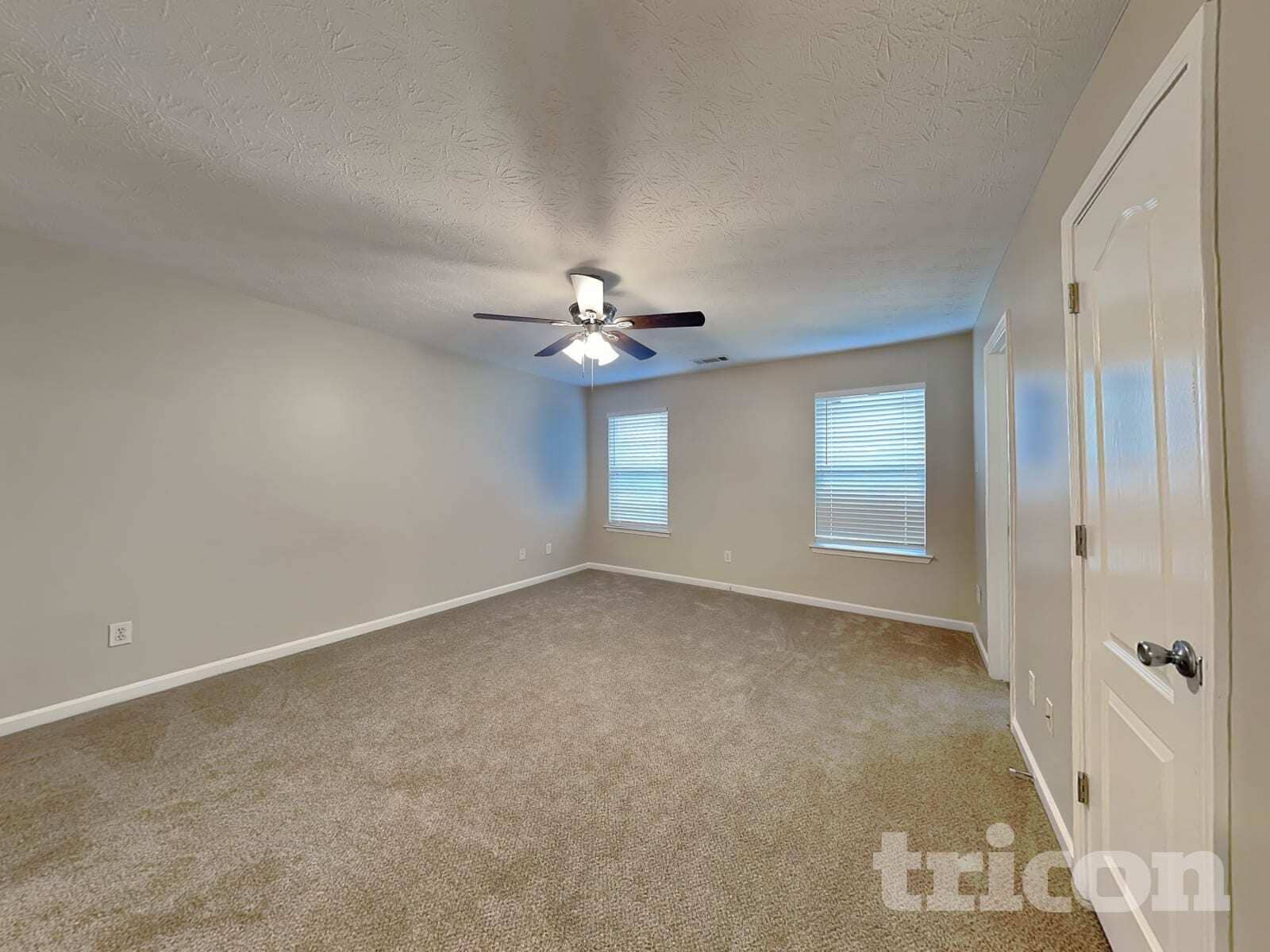 Building Photo - 3869 Alderwoods Dr