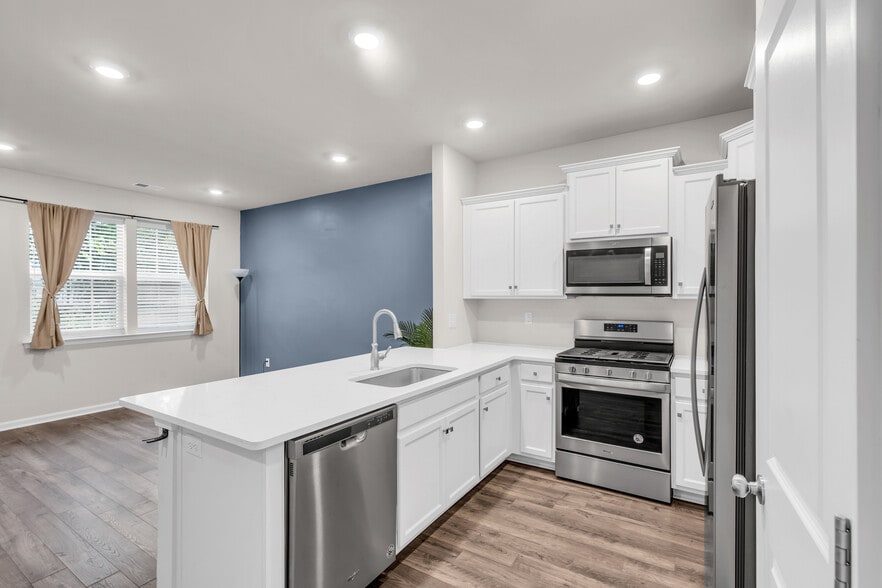 Building Photo - 19 Katherine Dr