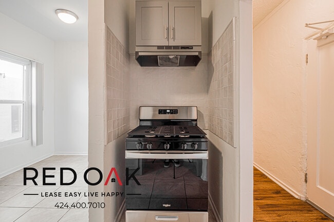 Building Photo - 921 S Bonnie Brae St