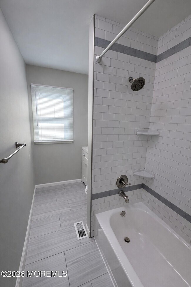 Building Photo - 18 Ginger Ct