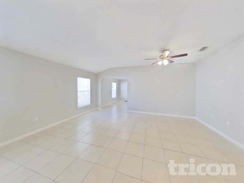 Building Photo - 5555 Village Pond Cir