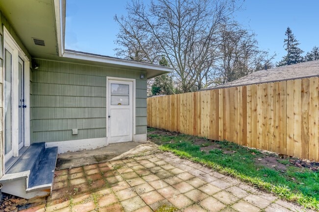 Building Photo - 7010 NE Alberta St