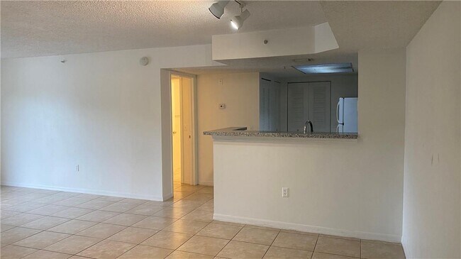 Building Photo - 5045 Wiles Rd