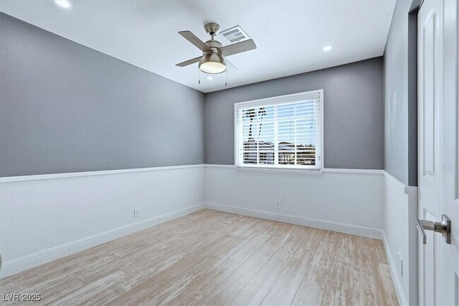 Building Photo - 6353 Whippoorwill Way