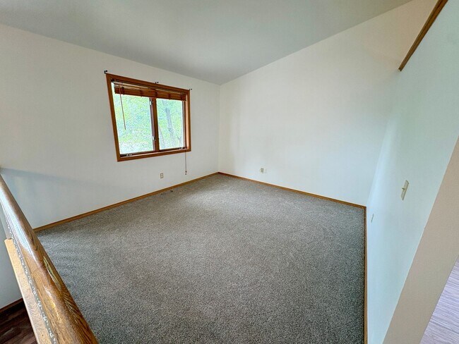 Building Photo - 2905 High Park Dr