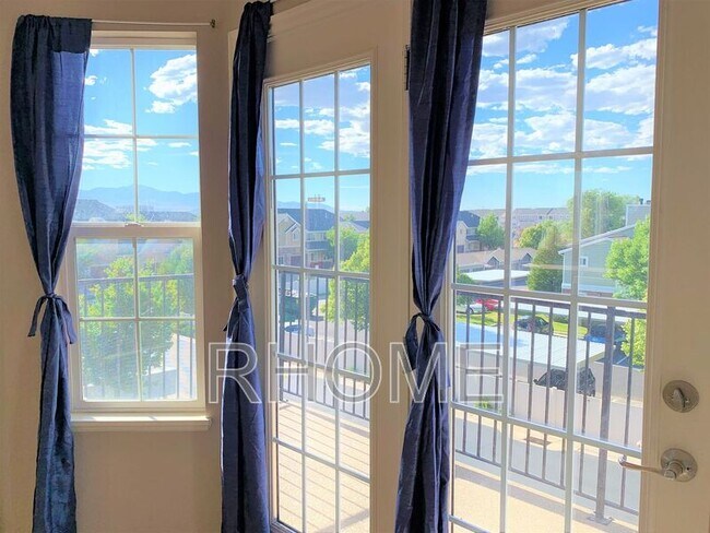 Building Photo - 114 Bella Monte Dr