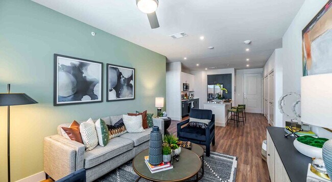 Building Photo - 615 E Foster Crossing Rd