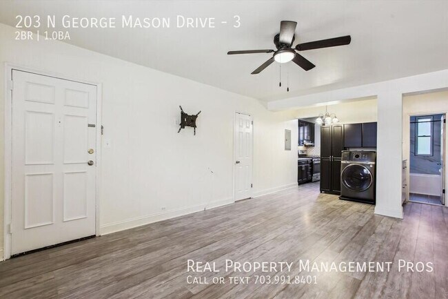 Building Photo - 203 N George Mason Dr