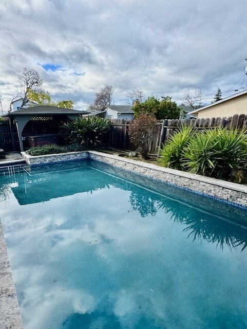 Building Photo - 28 Crosby Ct