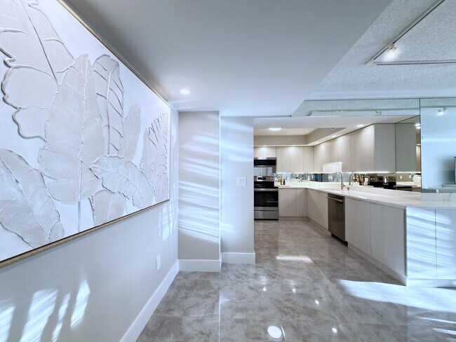 Building Photo - 3546 S Ocean Blvd