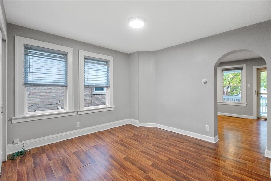 Building Photo - 3652 N Nora Ave