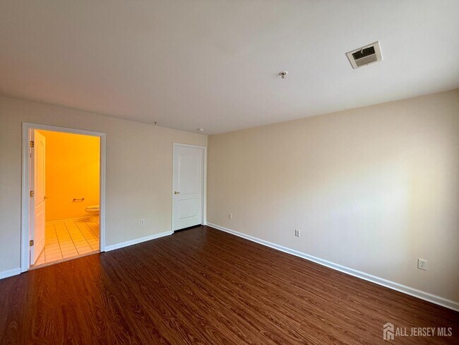 Building Photo - 1315 Fernwood Ct