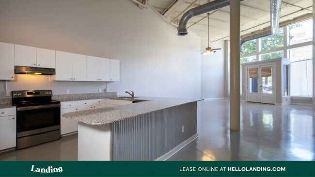 Building Photo - 2300 1st Ave N