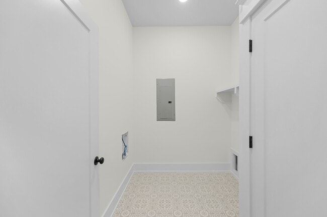 Building Photo - 136 McCowat St