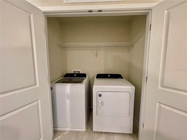 Building Photo - 1986 Canny Cv