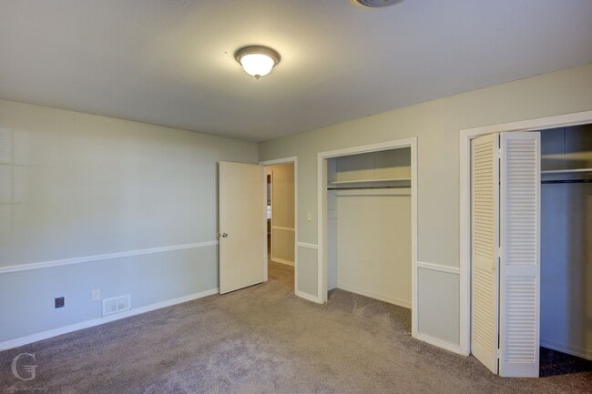 Building Photo - Rental Property