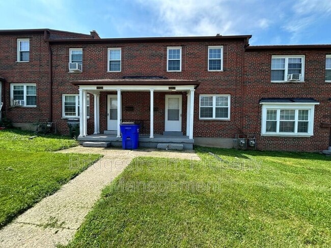 Primary Photo - 1320 Chardon Ct