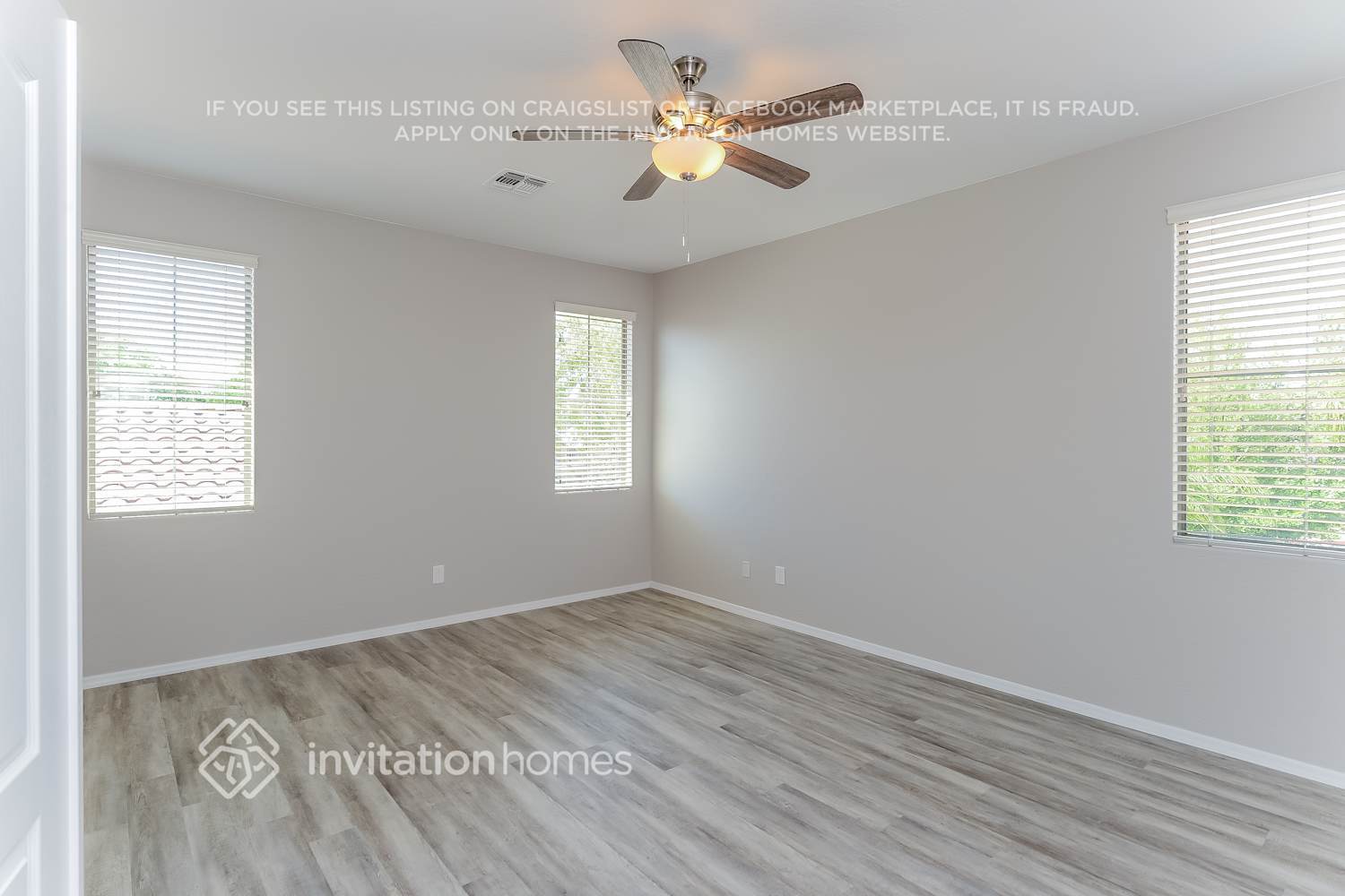 Building Photo - 1006 S Colonial Ct