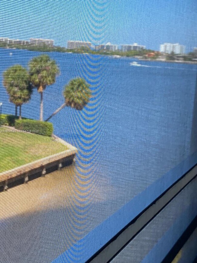 Building Photo - 100 Waterway Dr S