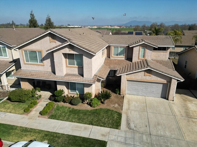 Building Photo - 2346 E Early Ave