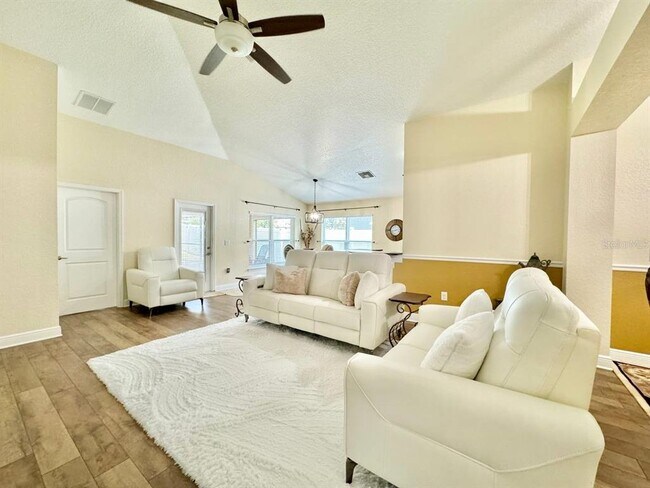 Building Photo - 14535 Callen Gln Wy