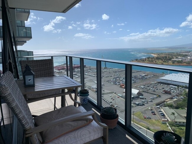 Building Photo - Fully Furnished 2B+office/2 BA/2 Parking on High Floor Corner Unit with Ocean View