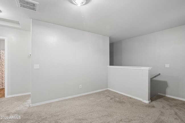 Building Photo - 1748 N Logan Ln
