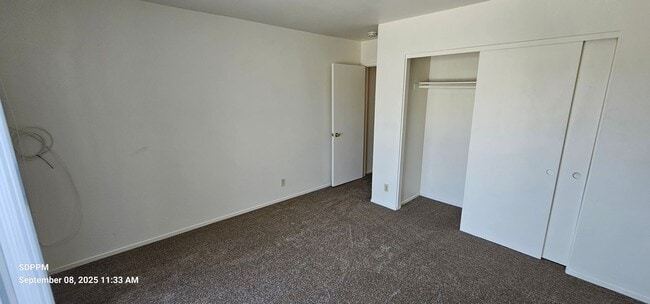 Building Photo - EL CAJON - Nice 3 Bedroom 2.5 Bath Townhou...