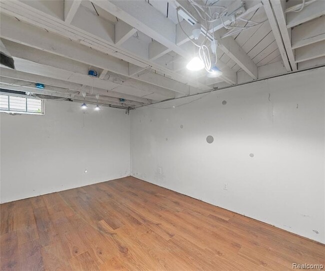 Building Photo - 2017 Harding Ave