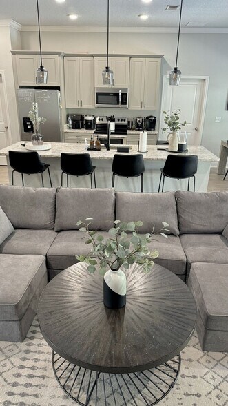 Building Photo - 2064 Constitution Dr