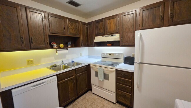 Building Photo - ANNUAL RENTAL 1/1 COMING SOON 55+