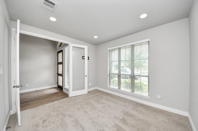 Building Photo - 6314 Cord Grass Ct