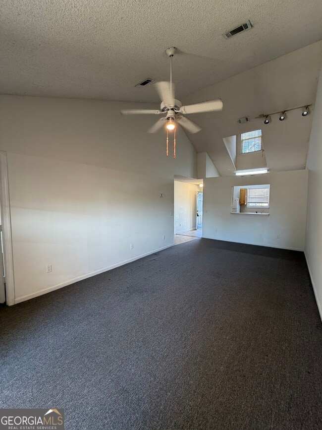 Building Photo - 303 Madison Ave