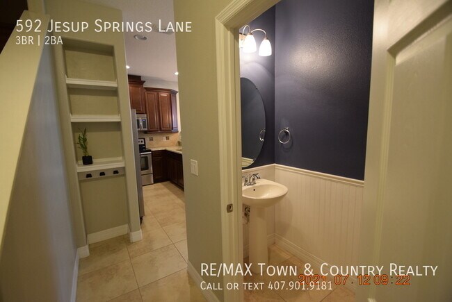 Building Photo - 592 Jesup Springs Ln