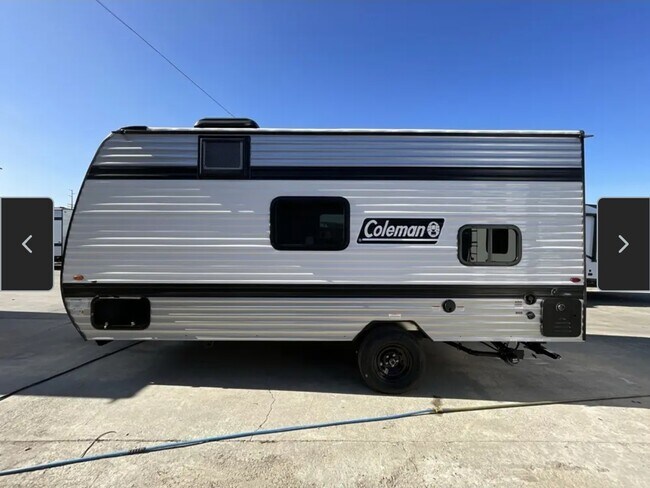 Building Photo - 532 Camino de Amor