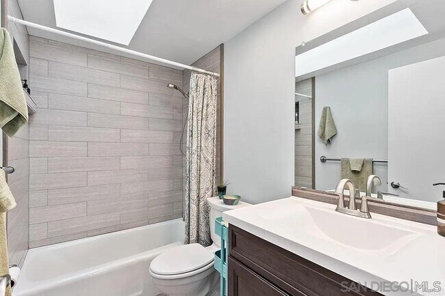 Building Photo - 1570 Avenida De Los Lirios