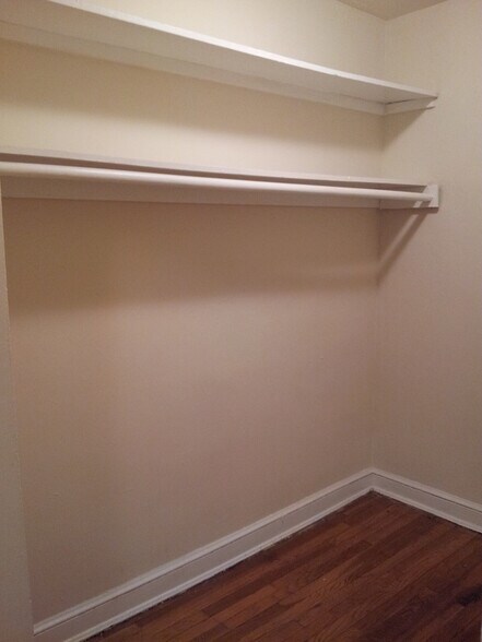 Building Photo - 220 Allison St NW