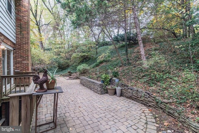 Building Photo - 926 N Kemper St